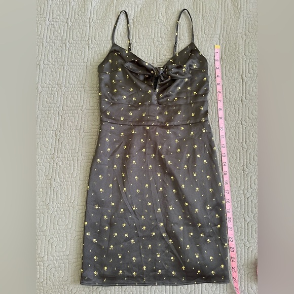 Abercrombie & Fitch Dresses & Skirts - Abercrombie & Fitch Black Floral Mini Dress